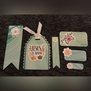 Scrapbook Handcrafted Pieces
